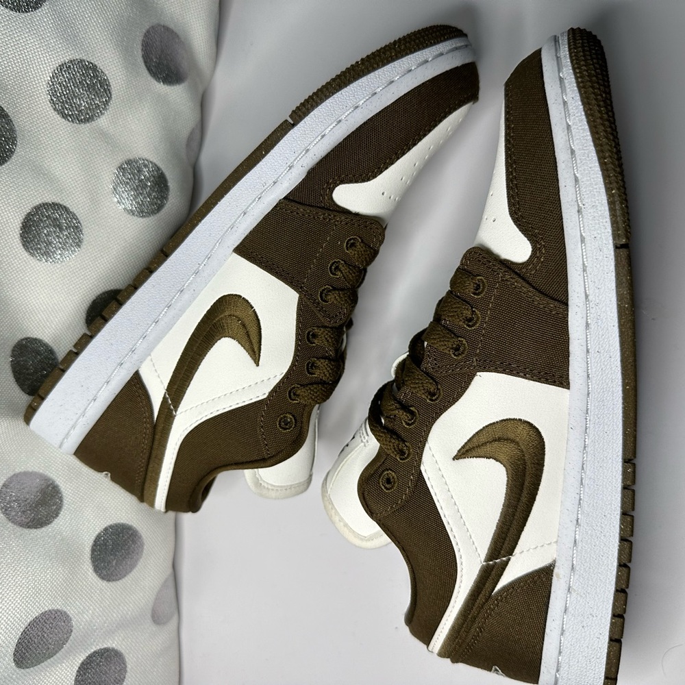 Nike Air Jordan low “Light Olive”